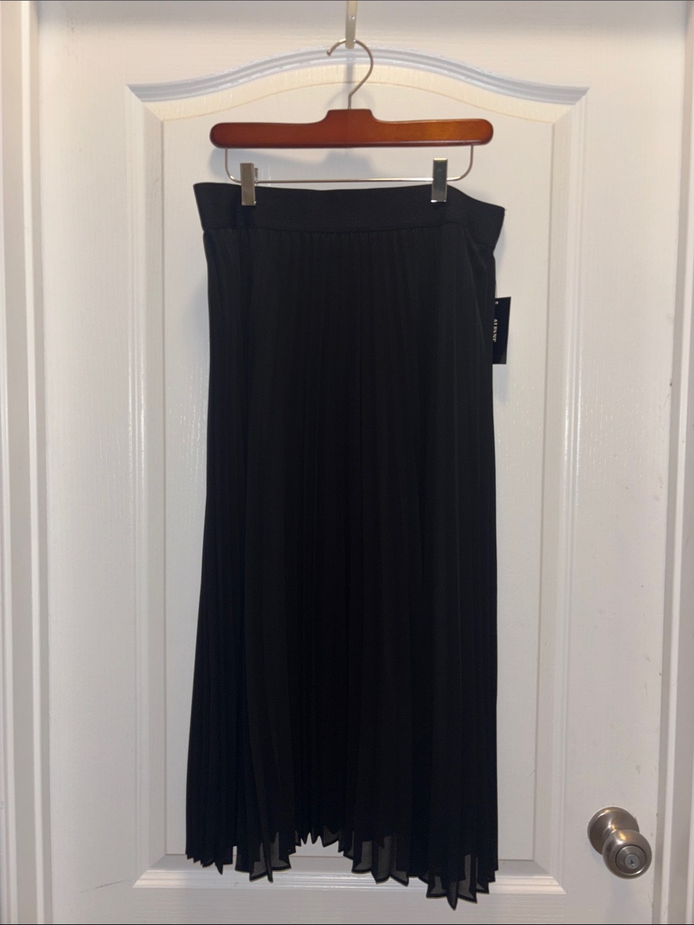 Alfani Black Pleated Midi Skirt NWT Size Large
